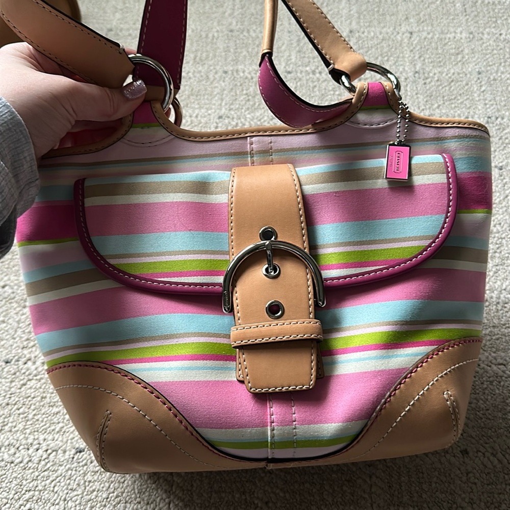 coach shoudler bag